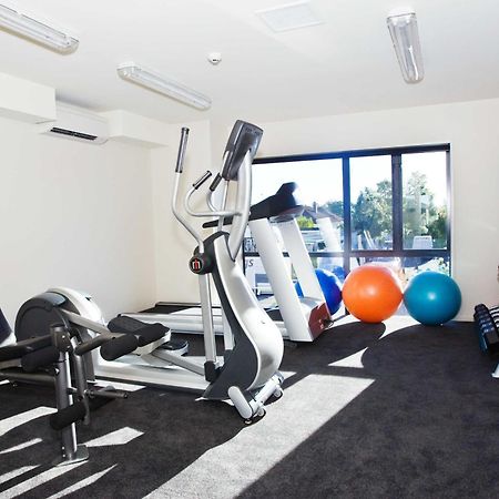 Carnmore Chateau Marlborough بلينهايم المرافق الصورة A typical gym