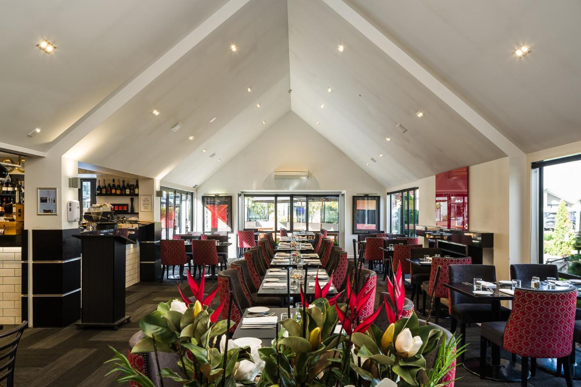 Carnmore Chateau Marlborough بلينهايم المظهر الخارجي الصورة The restaurant at the hotel