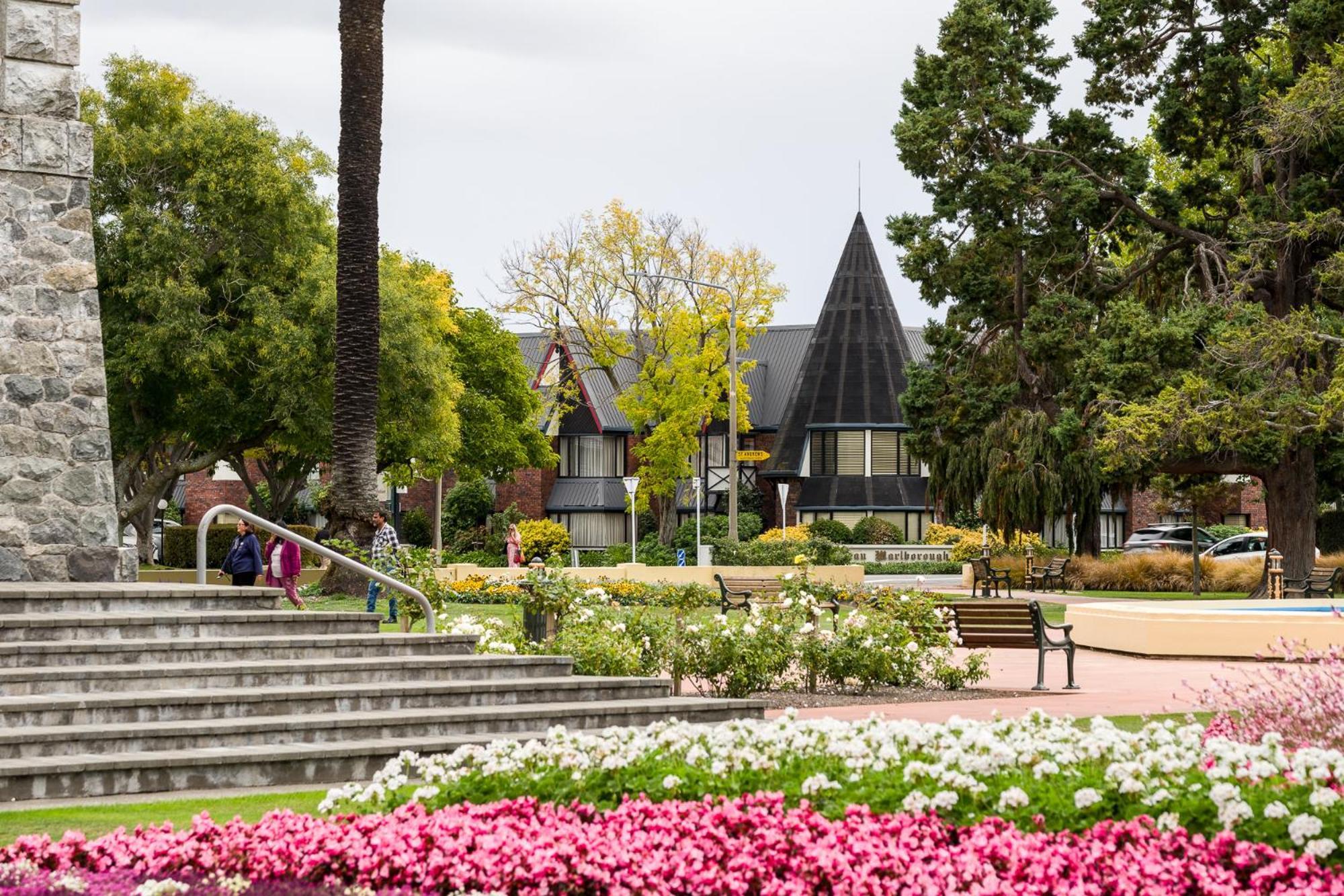 Carnmore Chateau Marlborough بلينهايم المظهر الخارجي الصورة The University of Waikato's Hamilton campus