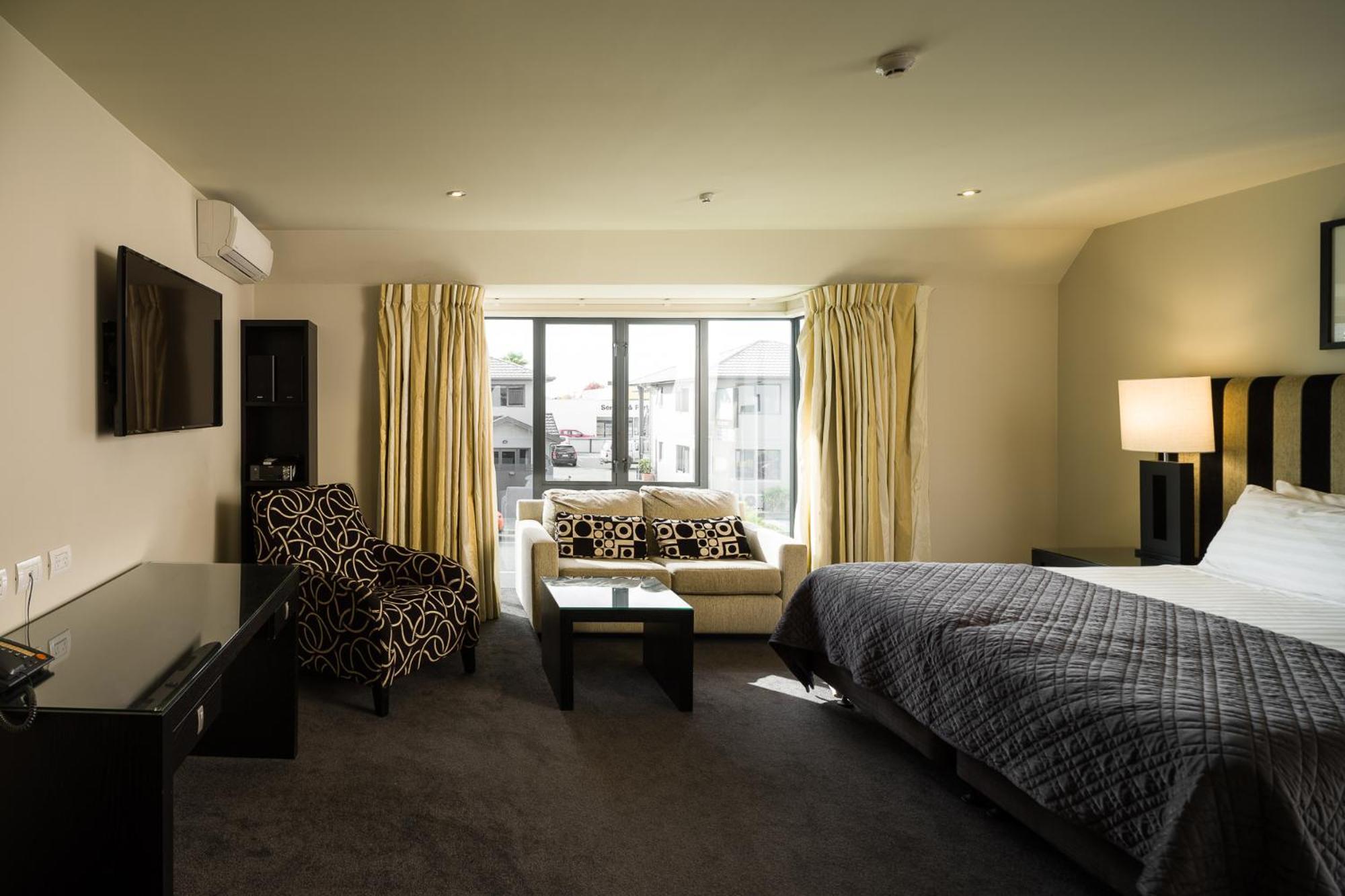 Carnmore Chateau Marlborough بلينهايم المظهر الخارجي الصورة A suite at the hotel
